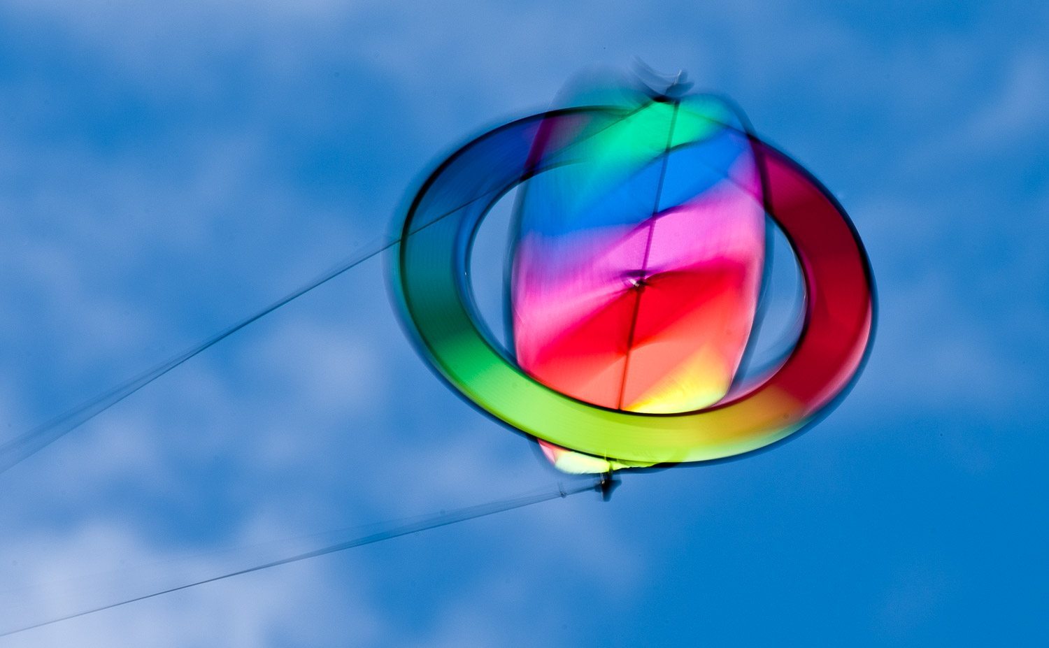 Flip kite spinning in the air
